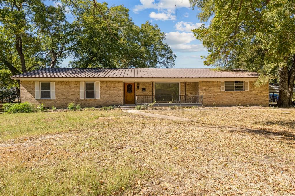 921 Evans Street Property Photo 1
