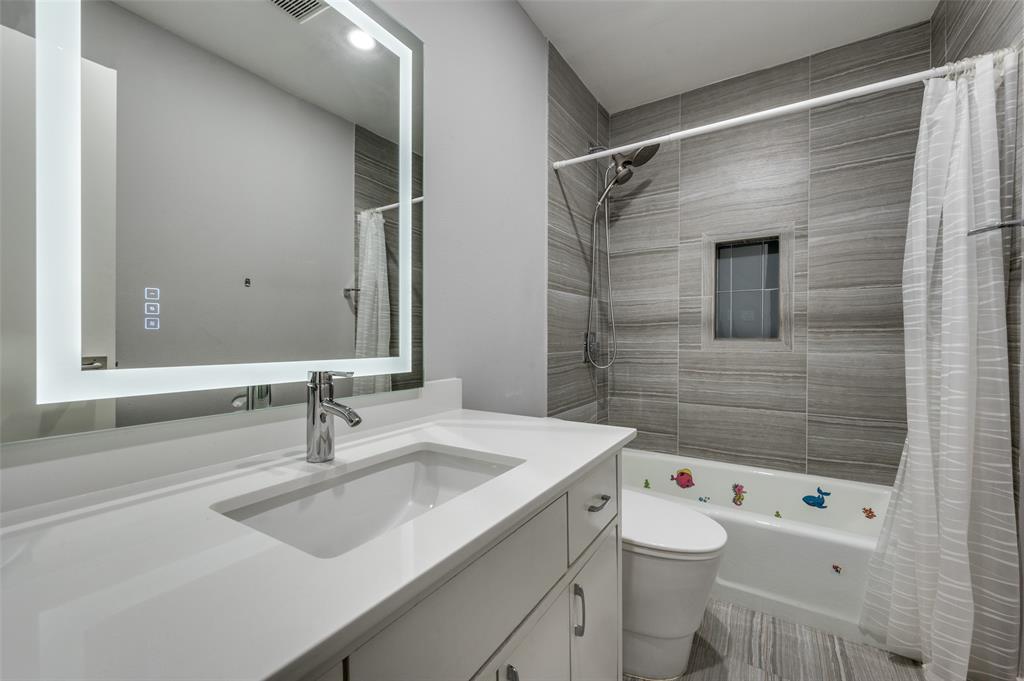 6212 Emeraldwood Place Property Photo 24