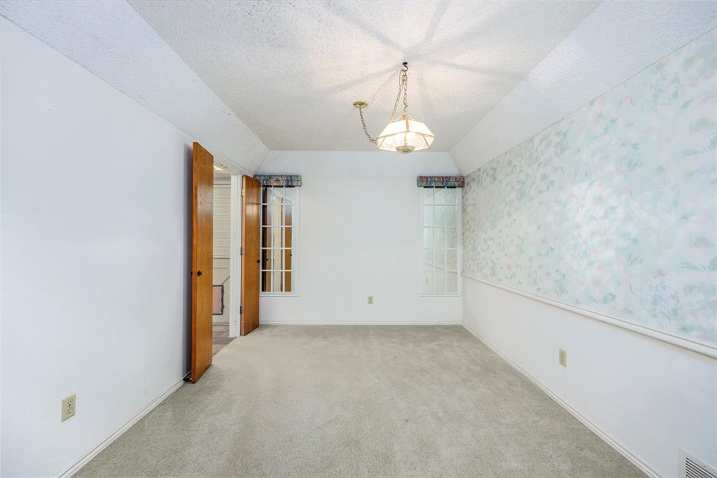 406 Rita Lane Property Photo 8