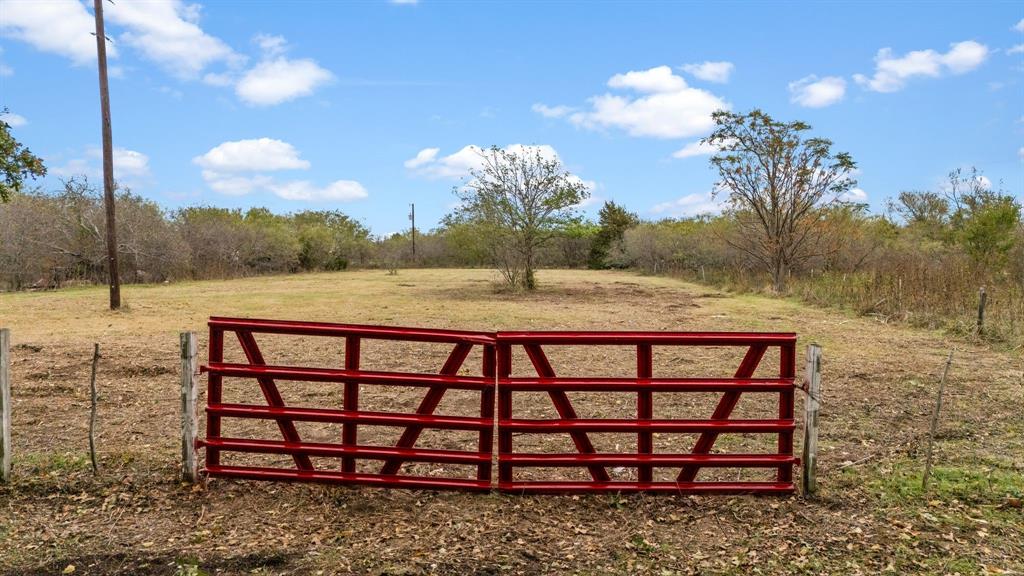 870 Wagoner Road Property Photo 1