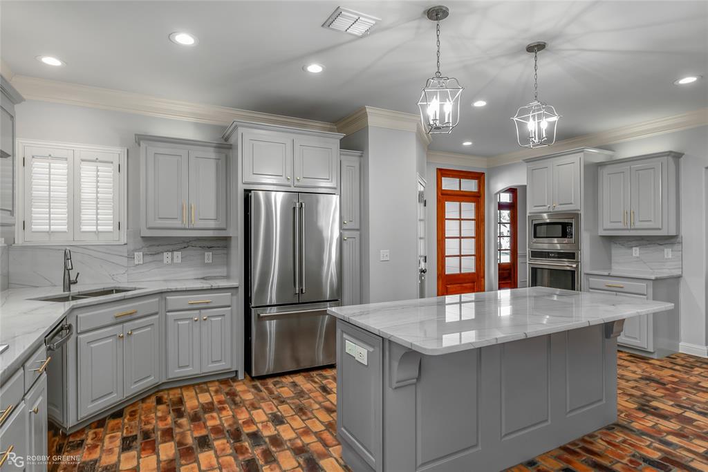 1012 Conti Circle Property Photo 14