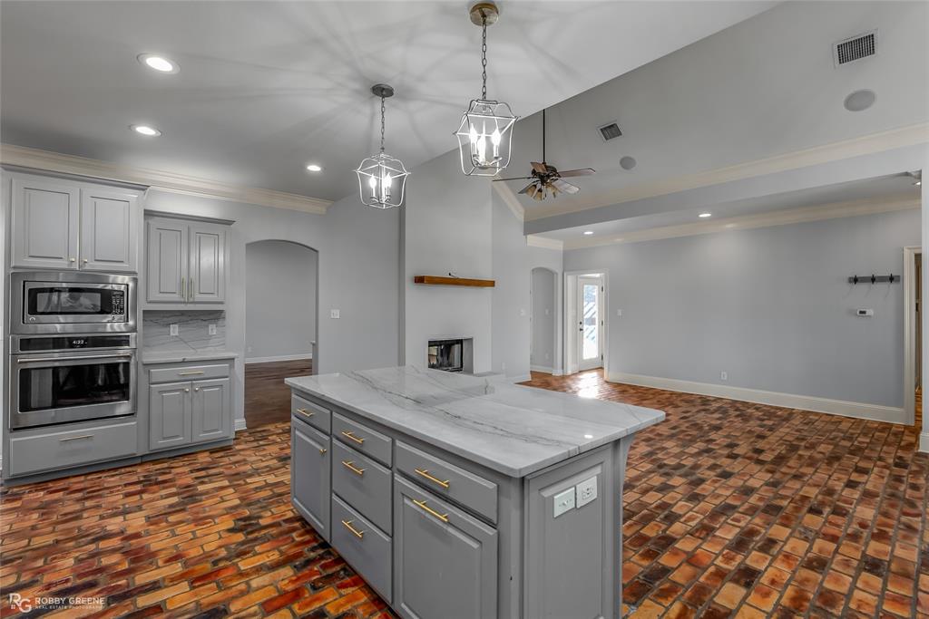1012 Conti Circle Property Photo 15