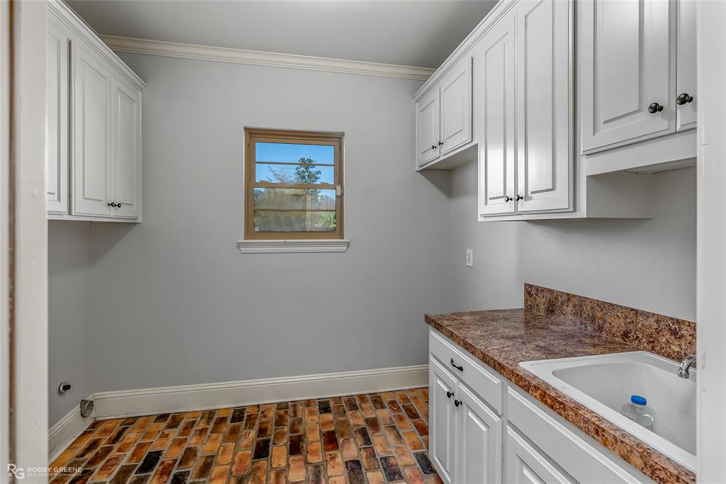 1012 Conti Circle Property Photo 34
