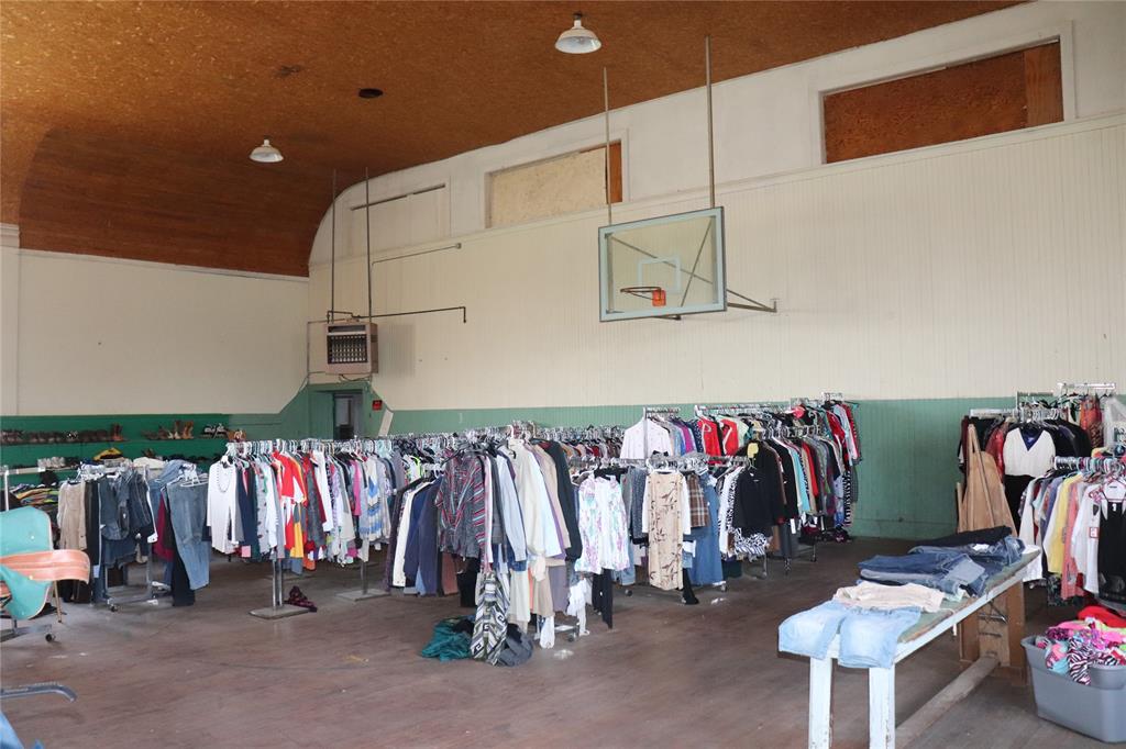 6005 Fm 8 Property Photo 8