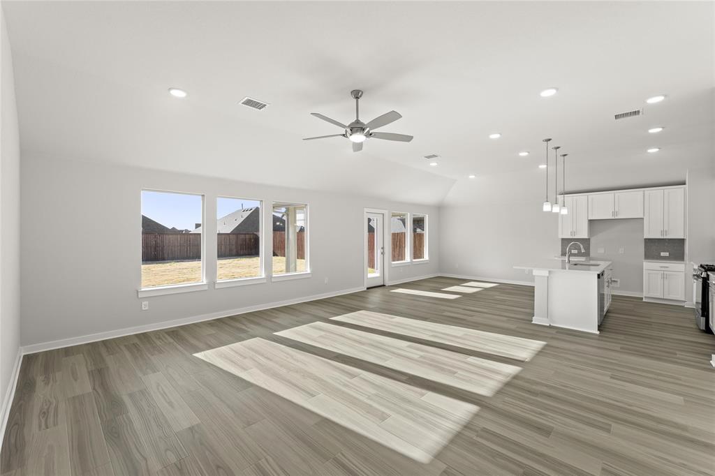 4038 Rio Run Property Photo 9