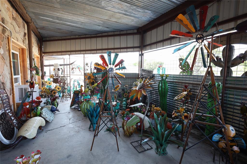 11635 Hwy 84-183 E 84-183 E Property Photo 5