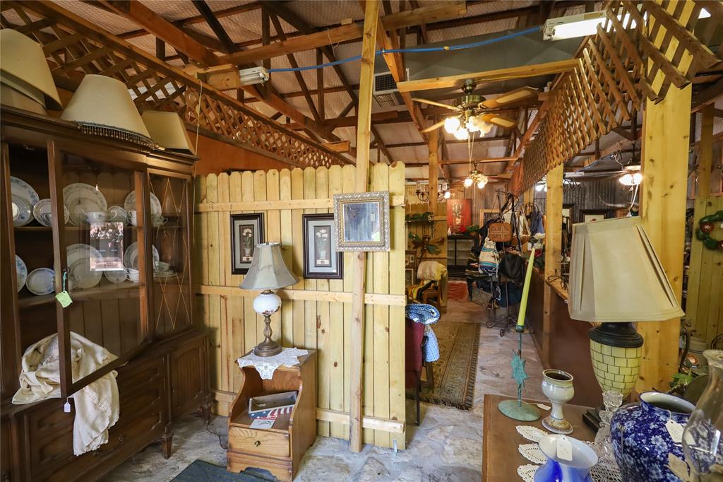 11635 Hwy 84-183 E 84-183 E Property Photo 25