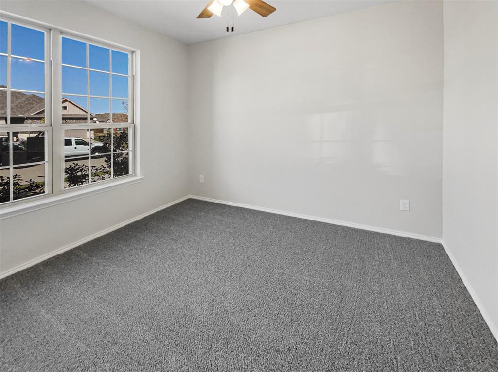 8209 Leopard Pass Property Photo 9