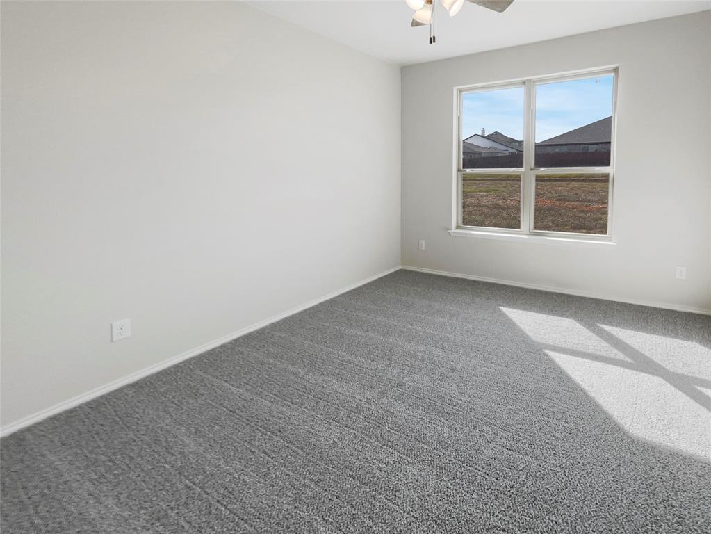 8209 Leopard Pass Property Photo 11