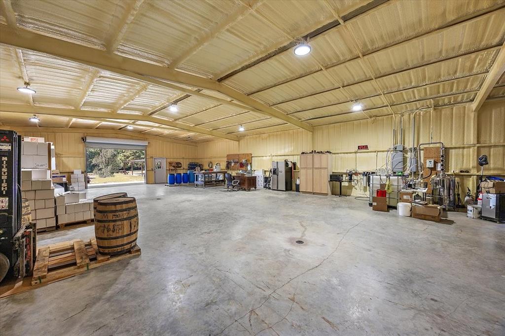 7905 Us Hwy 59 Property Photo 15