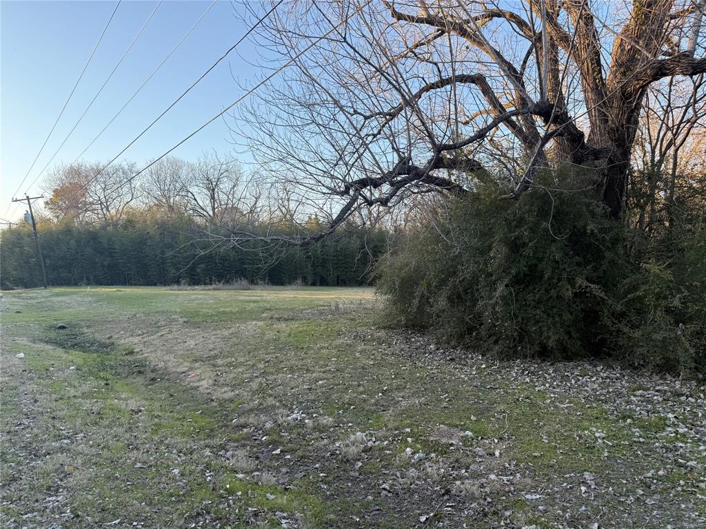 9961 Teagarden Property Photo 3