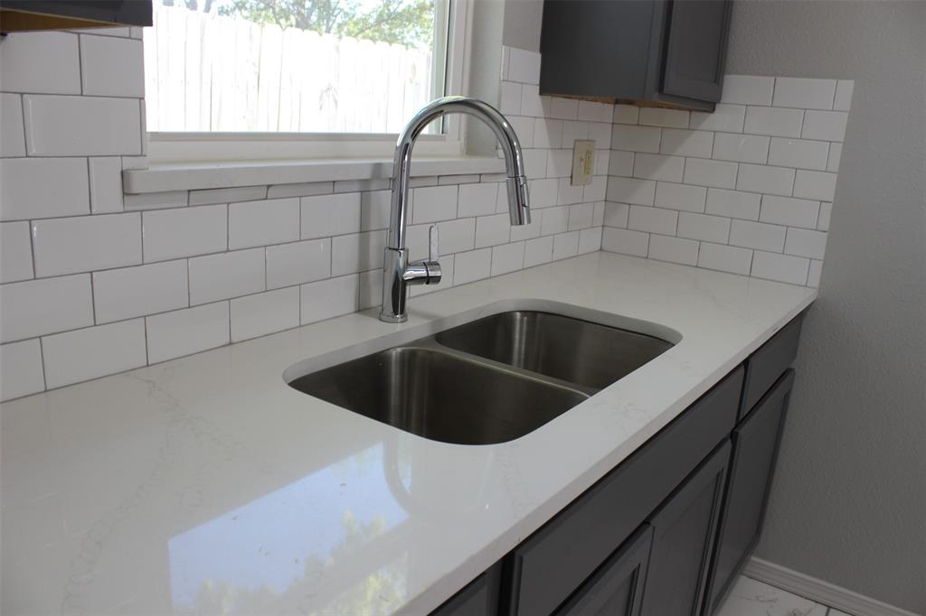 14106 Horseshoe Trail Property Photo 11