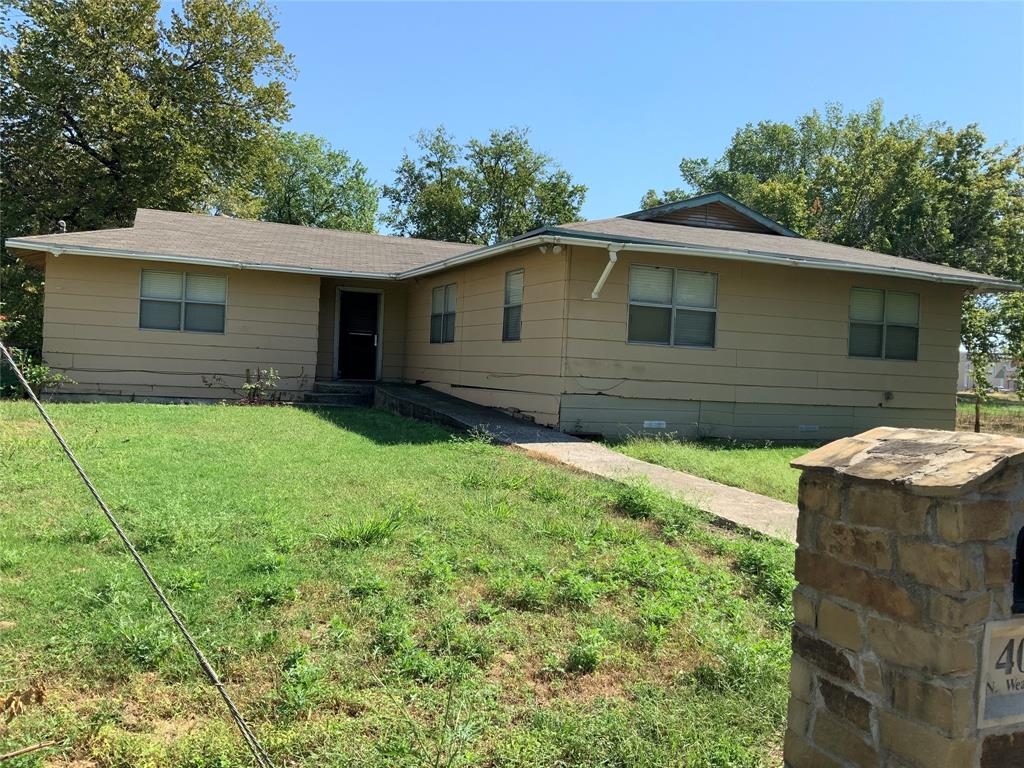 400 N Weaver Street Property Photo 1