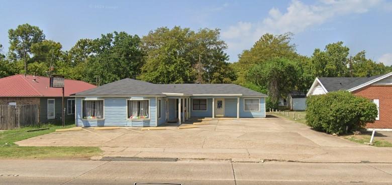 1445 Airline Drive Property Photo 1