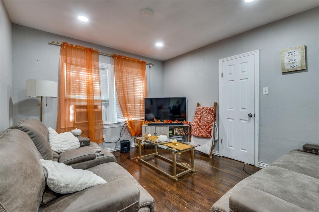 503 Magnolia Street Property Photo 4