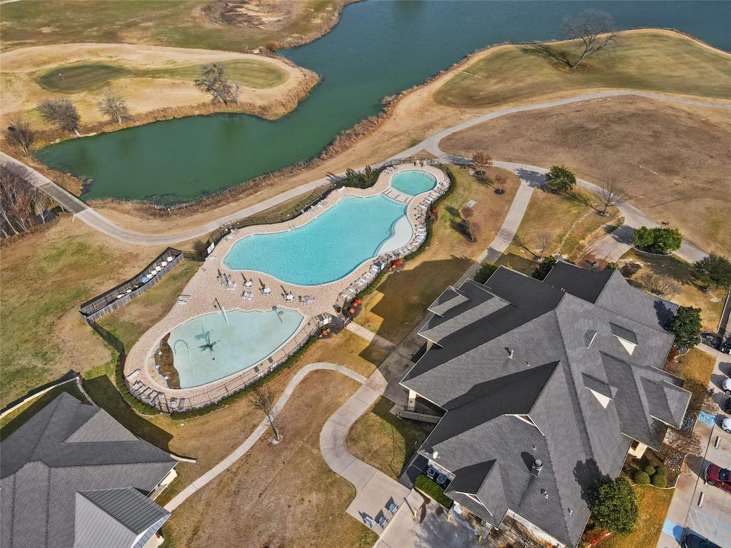 1701 Eagle Glen Pass Property Photo 5