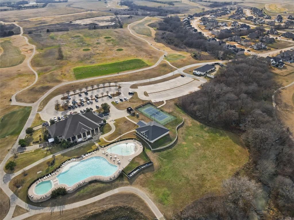 1701 Eagle Glen Pass Property Photo 8