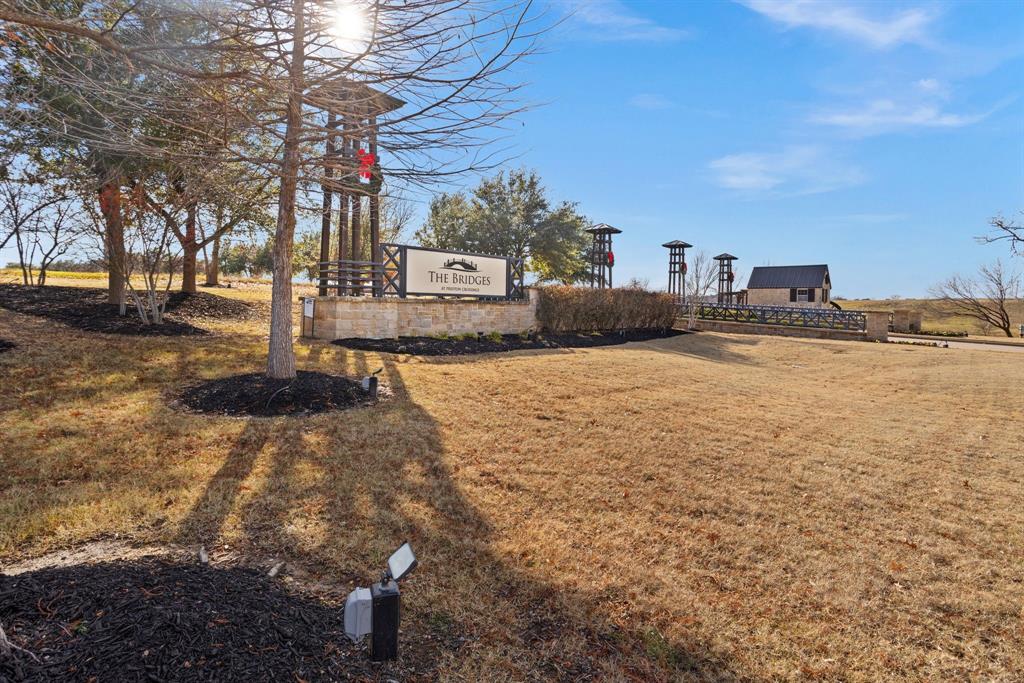 1701 Eagle Glen Pass Property Photo 10