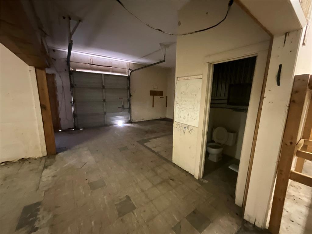 502 Main Property Photo 18