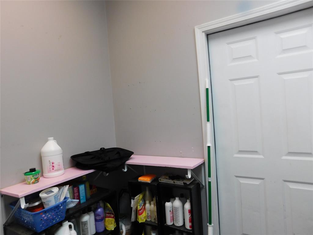 2310 Riverwood Drive C Property Photo 12