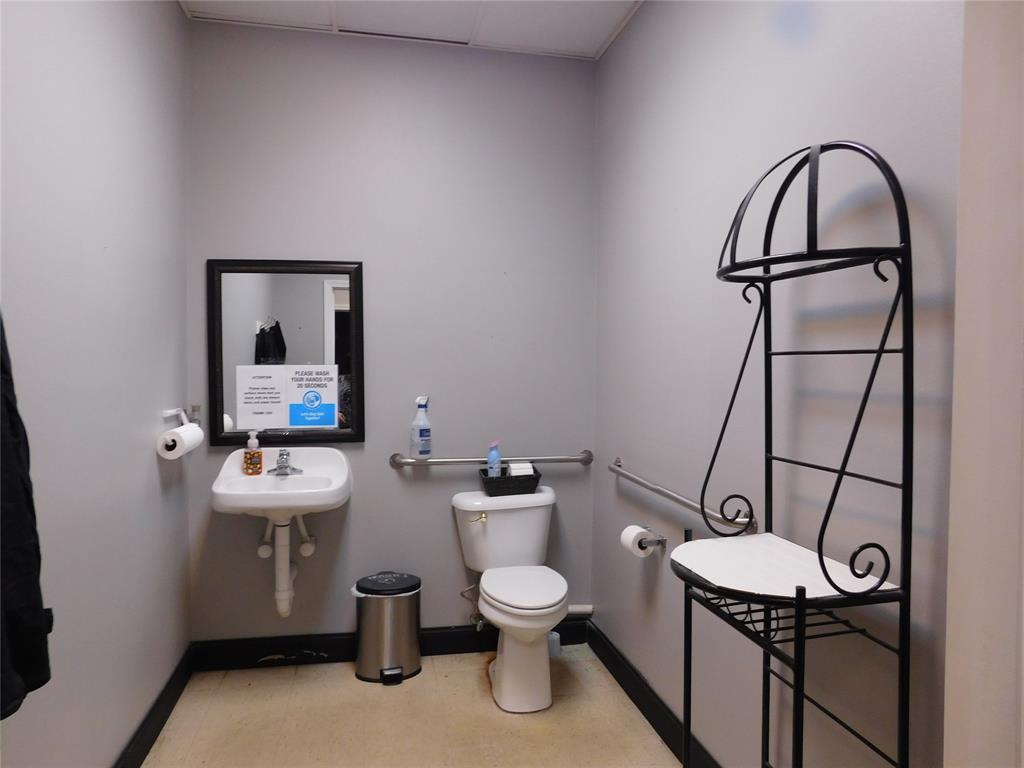 2310 Riverwood Drive C Property Photo 13