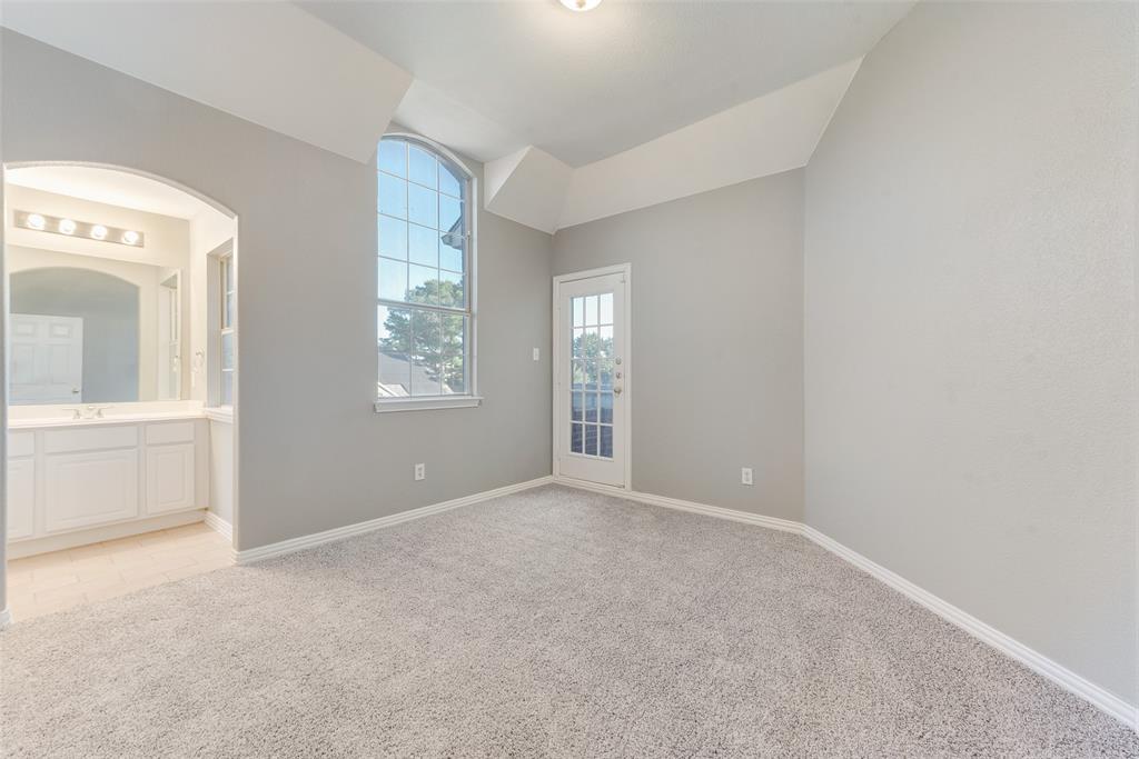 3908 Drexel Drive Property Photo 21