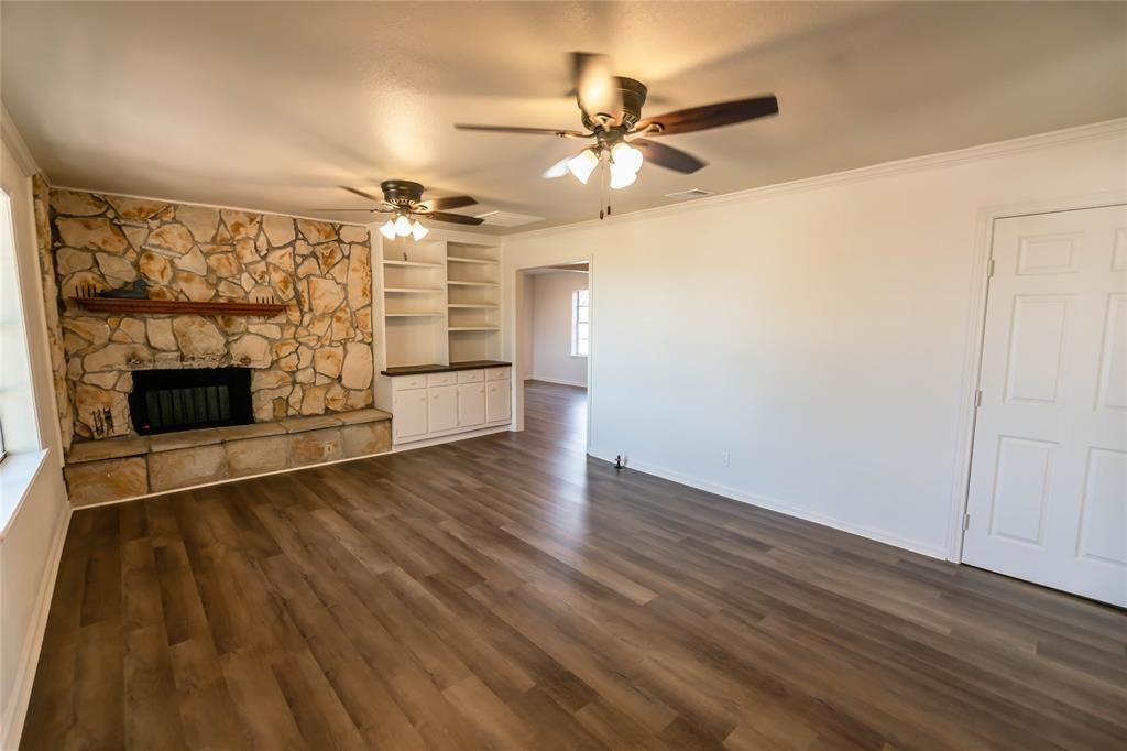 1226 Clay Street Property Photo 10