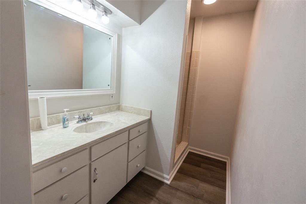 1226 Clay Street Property Photo 19