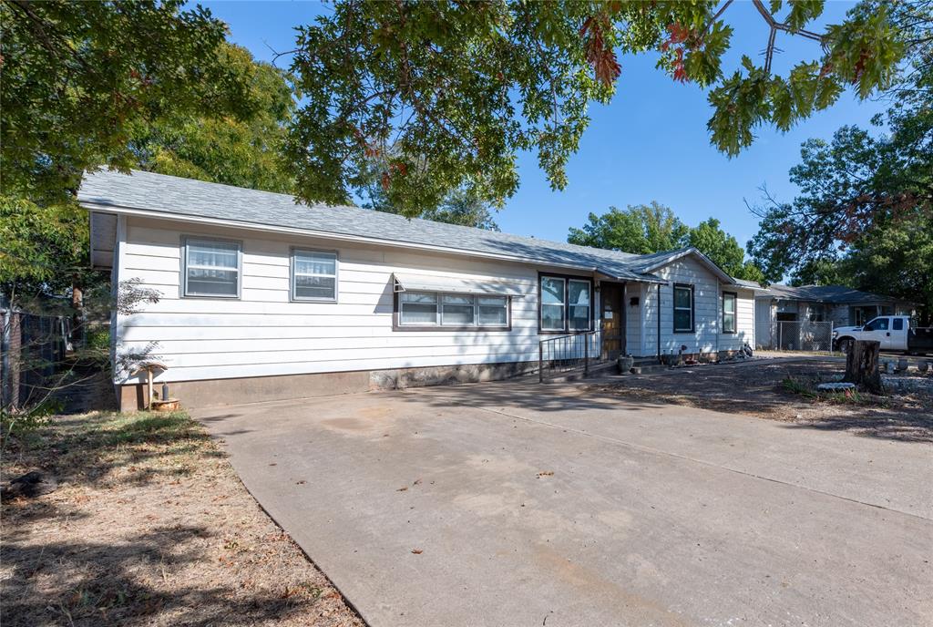 1110 E Ikard Street Property Photo