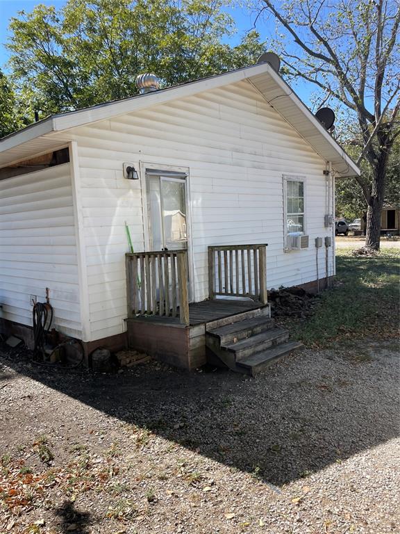 3210 N Central Street Property Photo 3