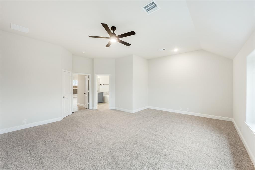 112 Saddlewood Trail Property Photo 20