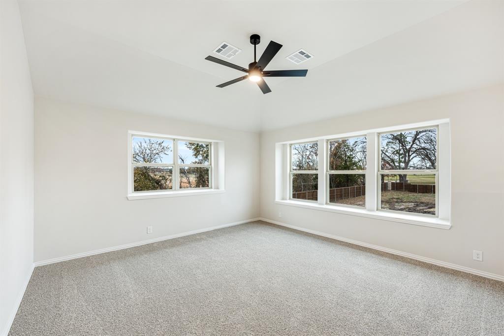 112 Saddlewood Trail Property Photo 29