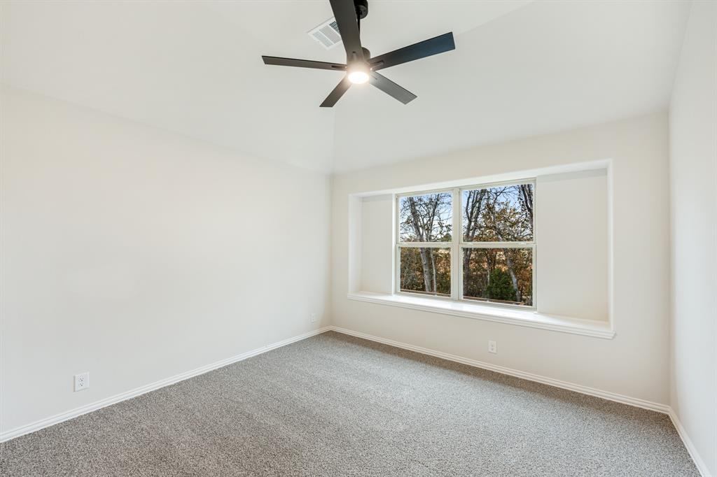 112 Saddlewood Trail Property Photo 32