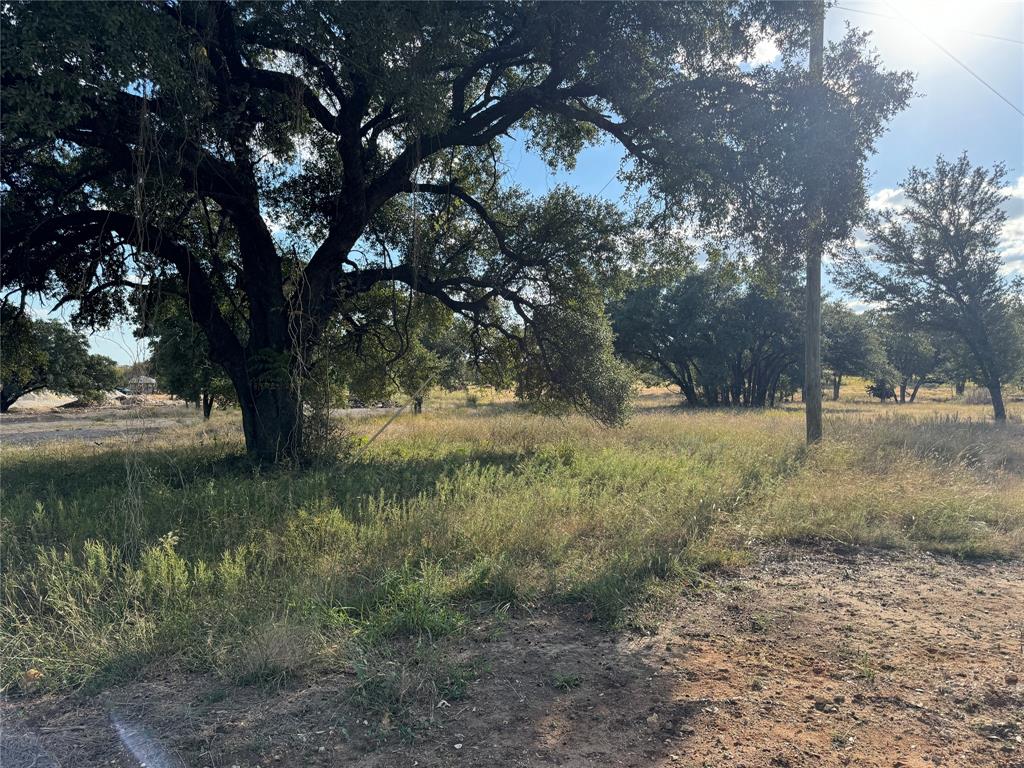 312 Old Waco Road Property Photo 6