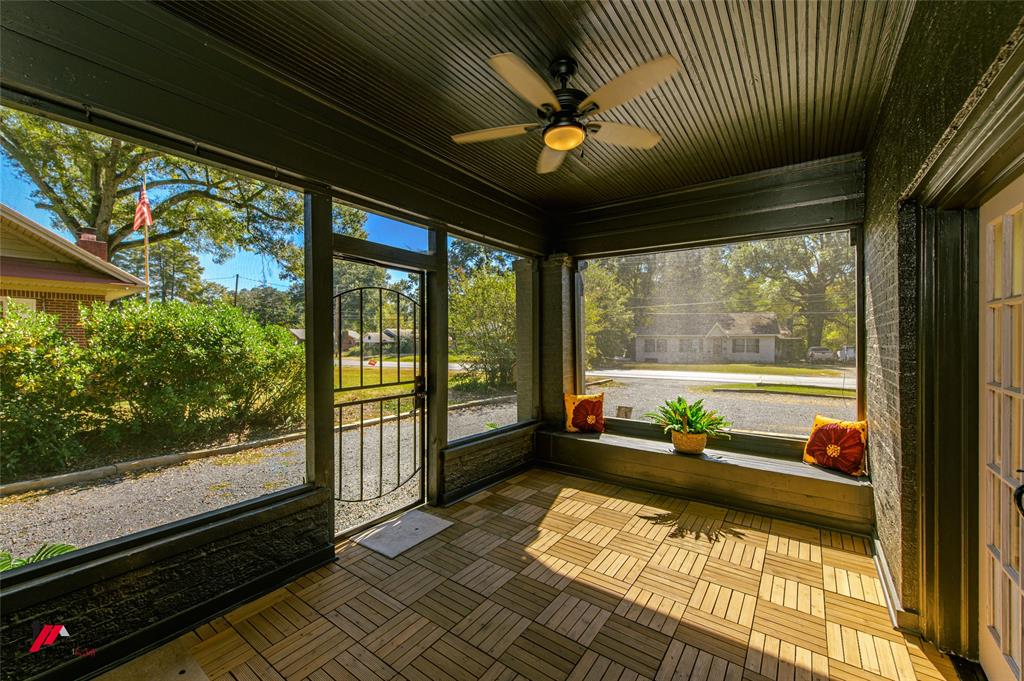 1505 Mcarthur Drive Property Photo 4