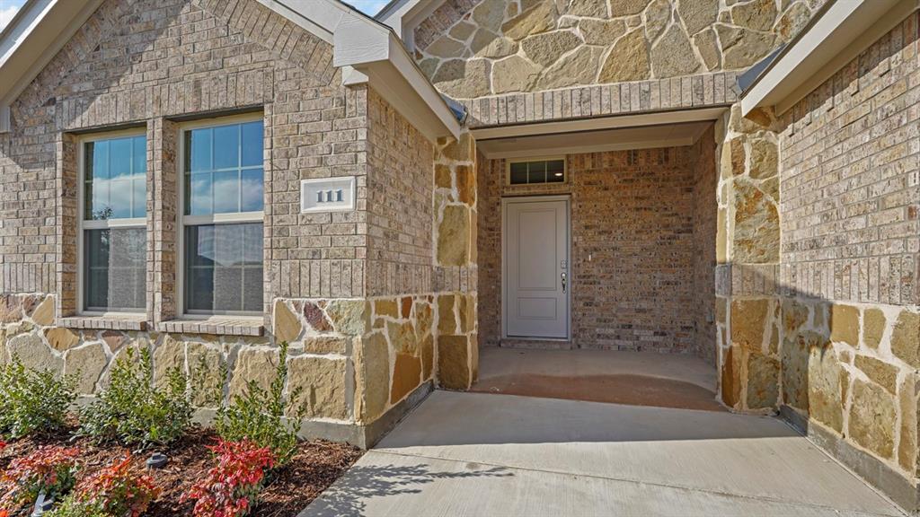 111 Lantern Road Property Photo 4