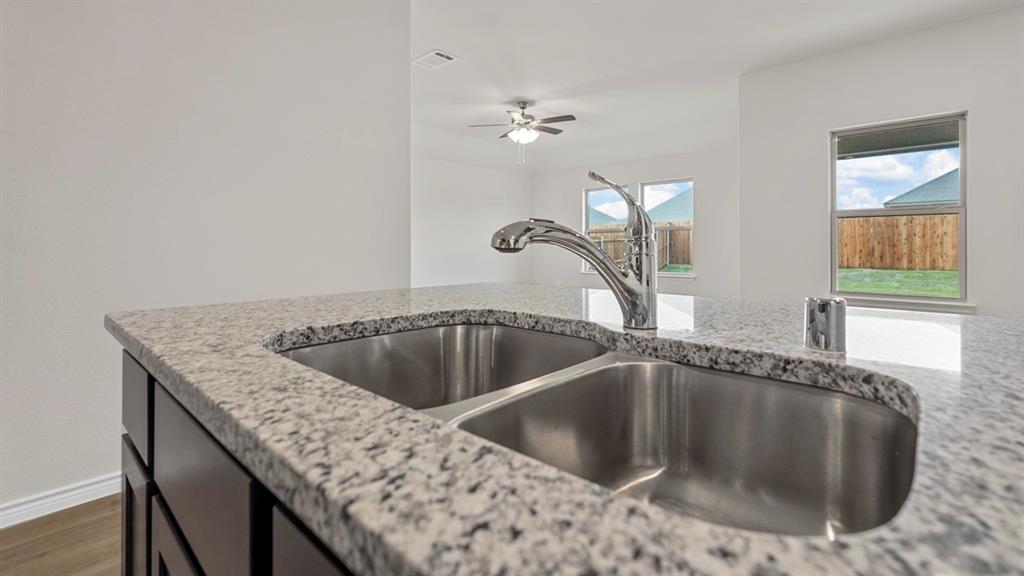 111 Lantern Road Property Photo 8