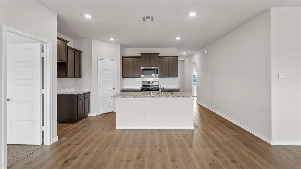 111 Lantern Road Property Photo 11