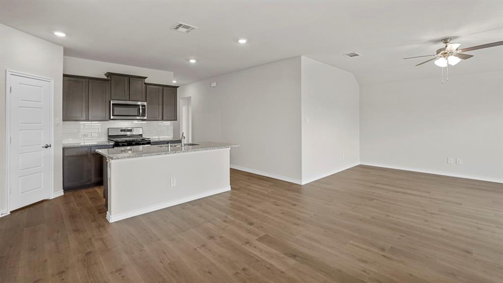 111 Lantern Road Property Photo 12
