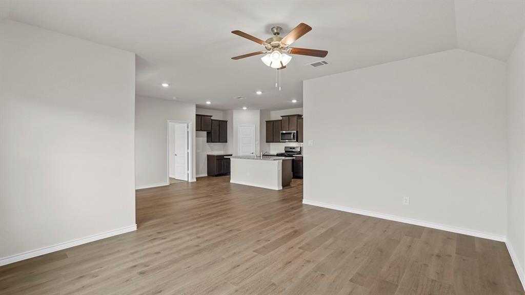 111 Lantern Road Property Photo 14