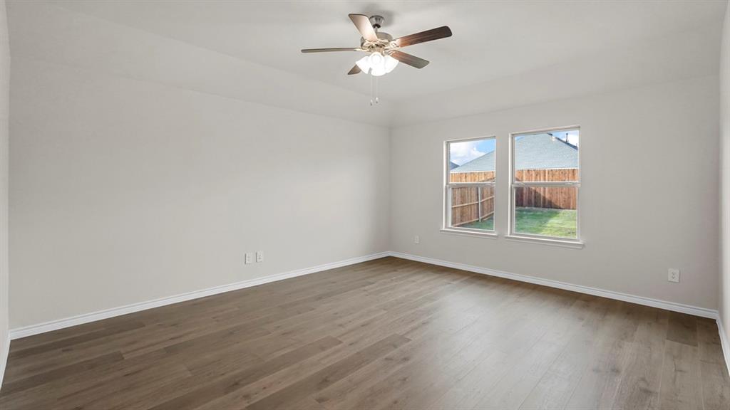 111 Lantern Road Property Photo 17