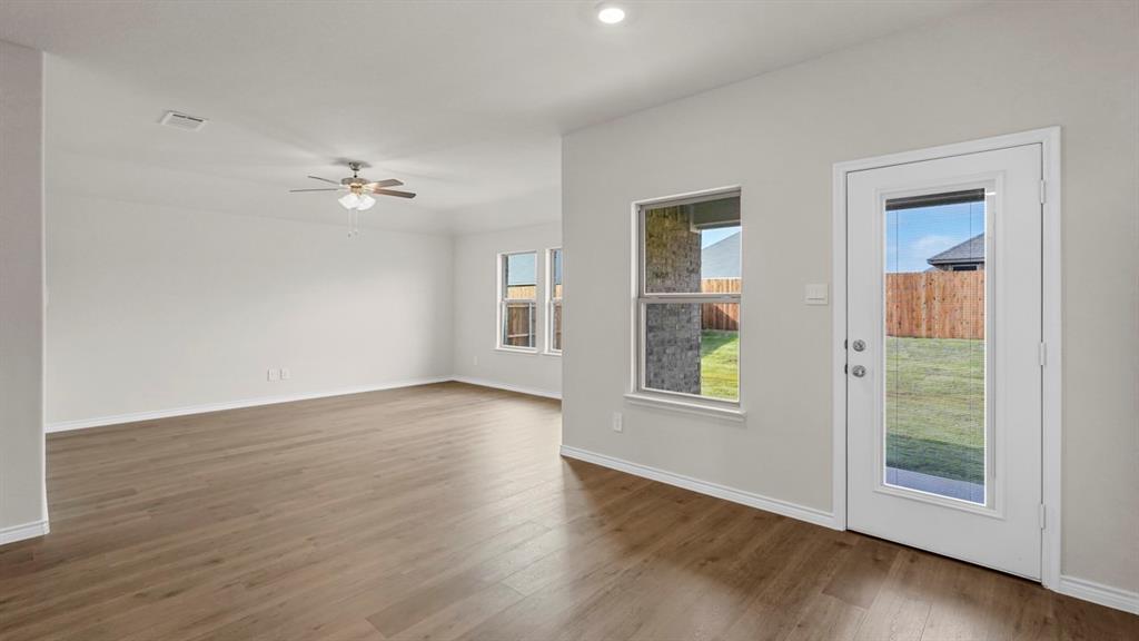 111 Lantern Road Property Photo 19