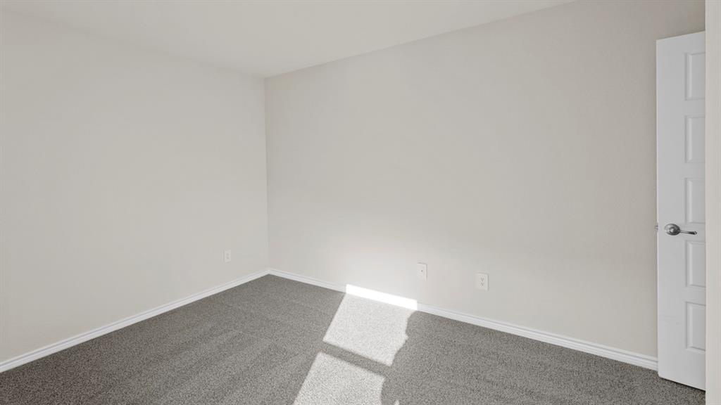 111 Lantern Road Property Photo 30