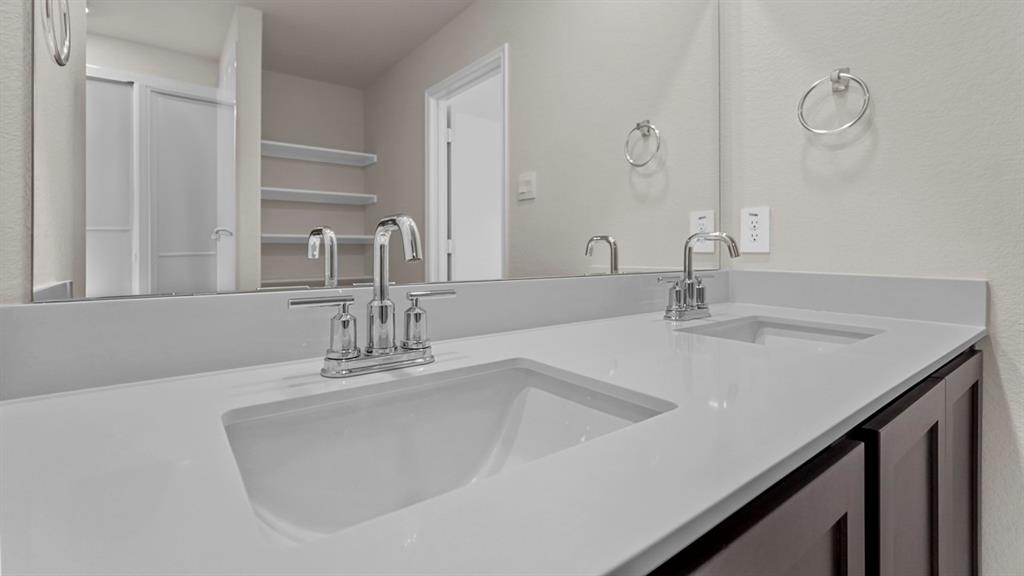 111 Lantern Road Property Photo 32
