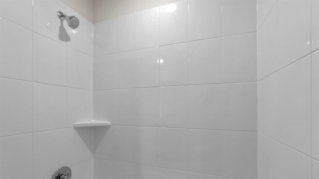 111 Lantern Road Property Photo 36