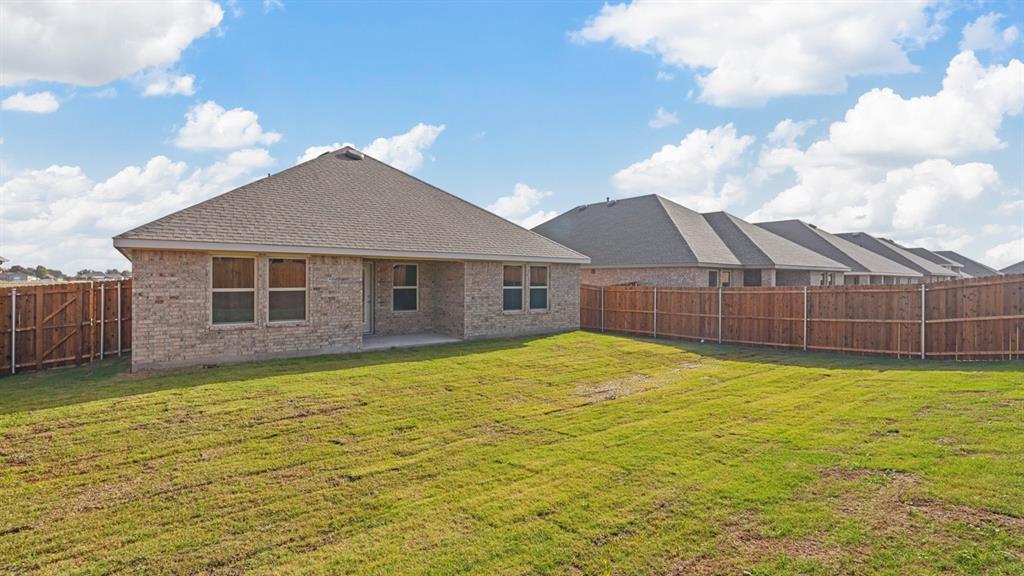 111 Lantern Road Property Photo 37