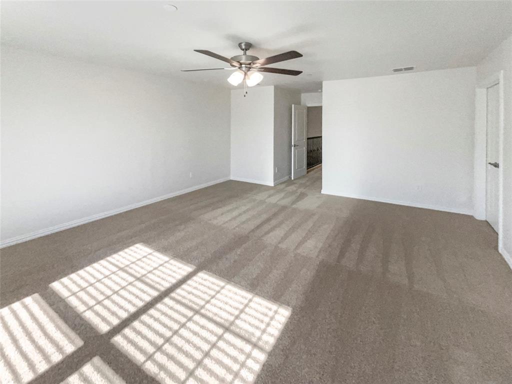 3941 Hometown Boulevard Property Photo 5