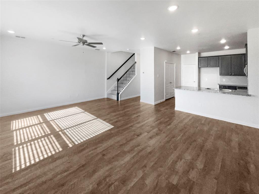 3941 Hometown Boulevard Property Photo 10