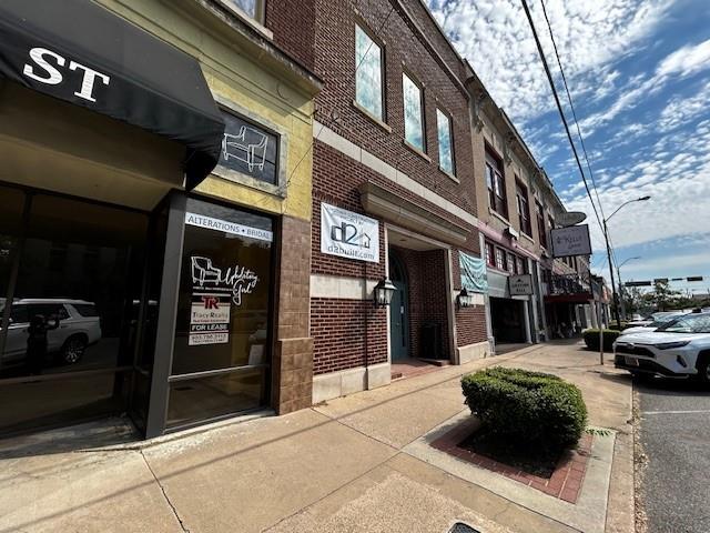 109 S Travis Street Property Photo 2