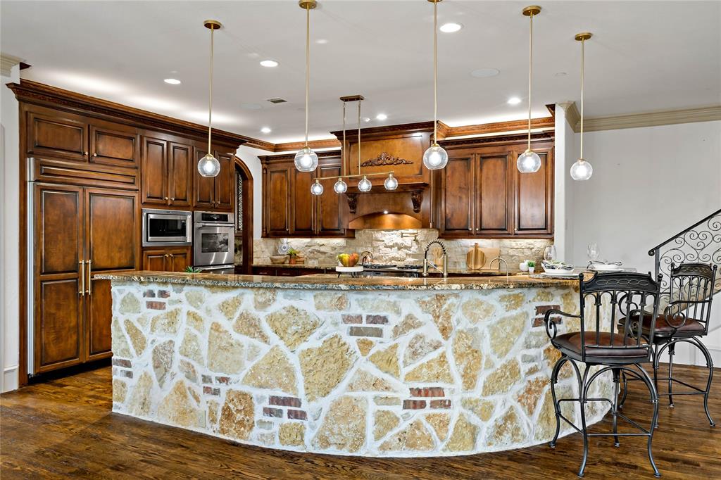 11308 Altamont Drive Property Photo 16